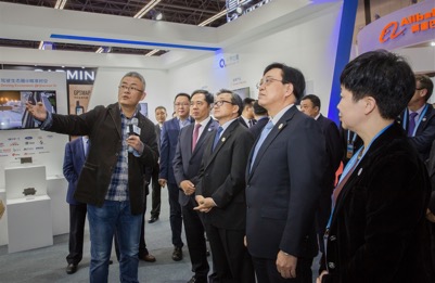 �׌�(li��n)�χ����Ŵ��(hu��)չ�[�_Ļ���¿Ƽ��(q��)��(d��ng)�½�(j��ng)��(j��)